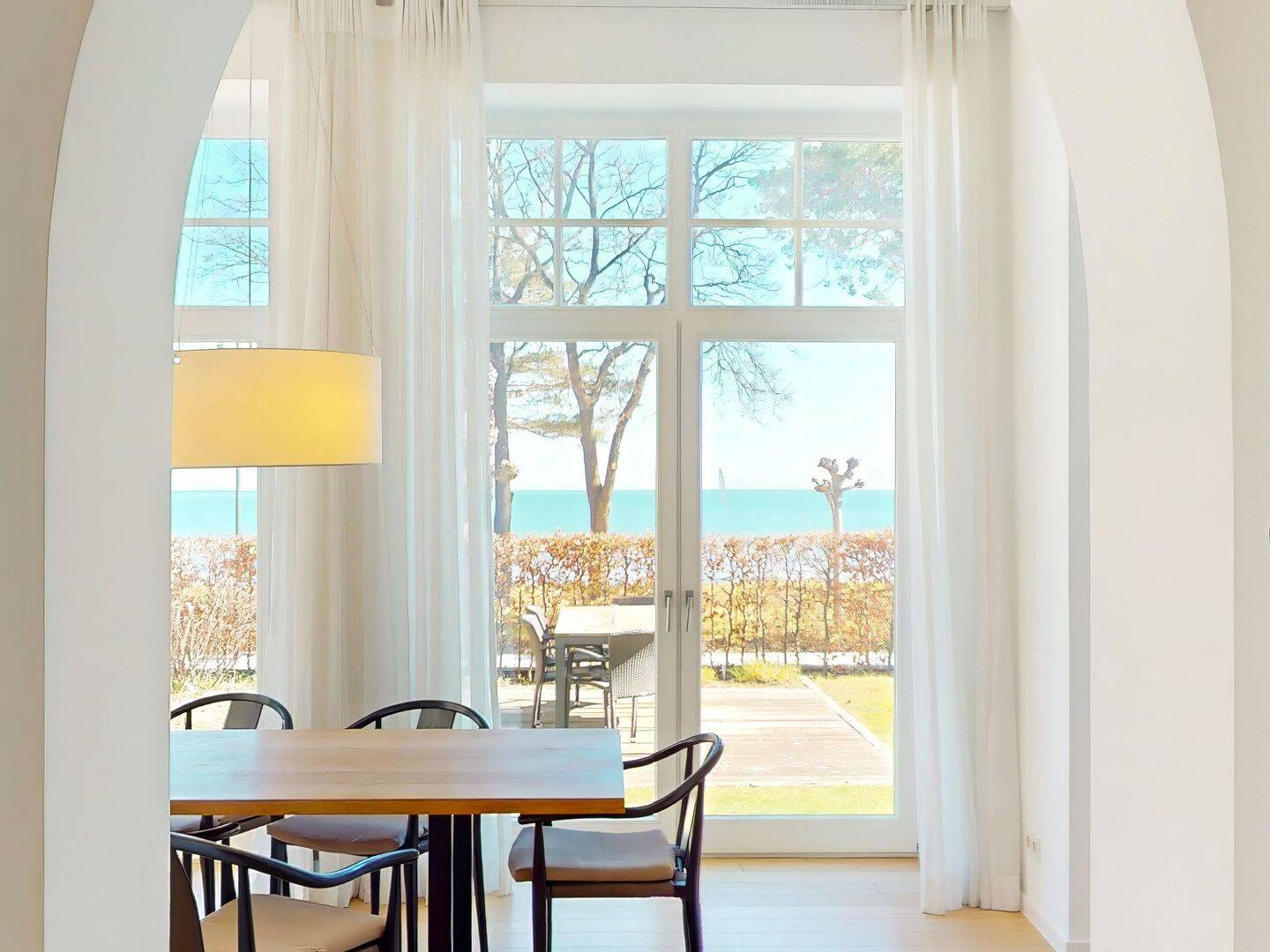 Einzigartige Luxusapartment in historischer Villa mit Privatgarten und direktem Zugang zur Strandpromenade, 18609 Binz