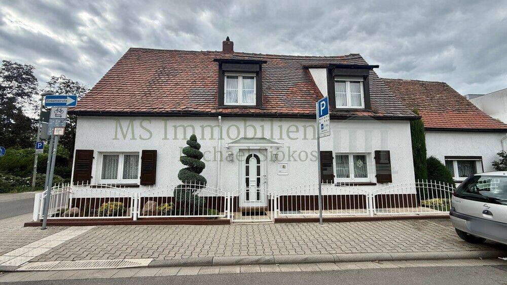 *** Charmantes Einfamilienhaus + Garage ***, 68623 Lampertheim