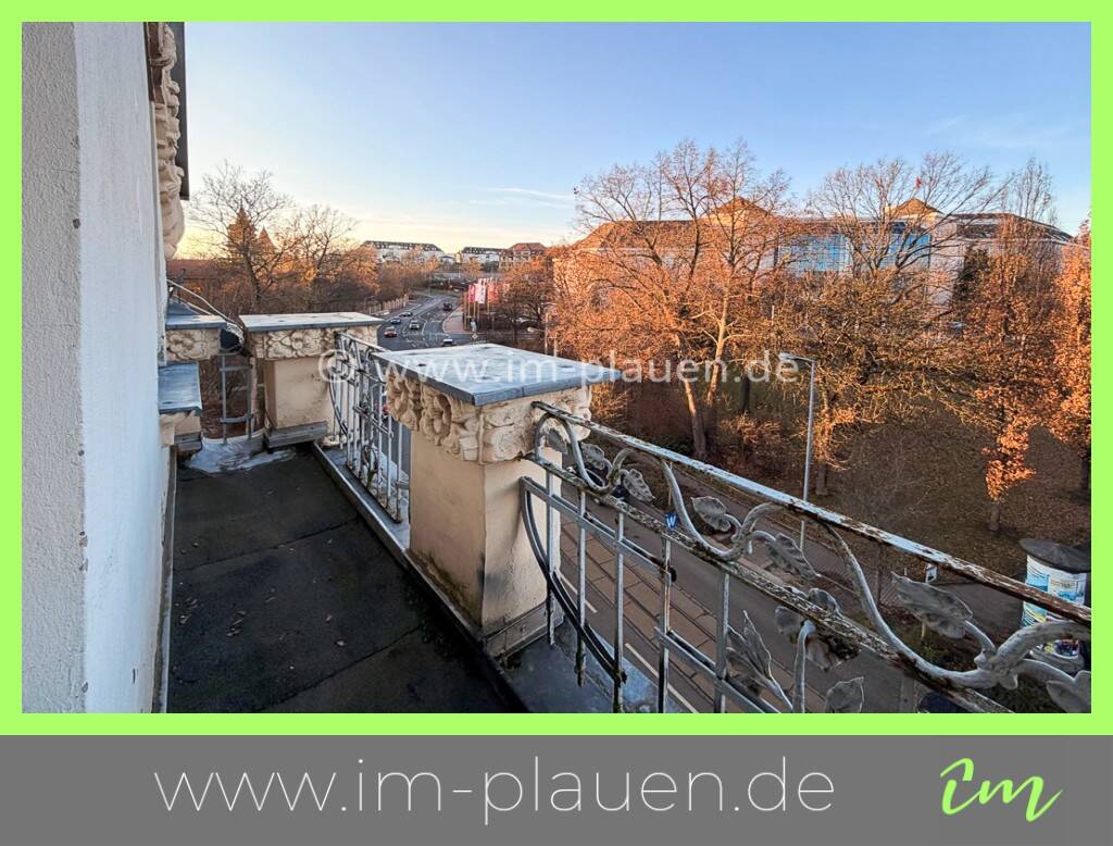 Balkon – Badewanne – Laminat – Stellplatz | 2-Zimmer-Wohnung Plauen Westend, 8523 Plauen