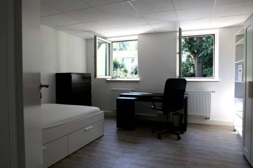 Schönes, renoviertes WG-Zimmer in bester Lage, vollmöbliert – 4er WG  – 16,91 qm, 85354 Freising