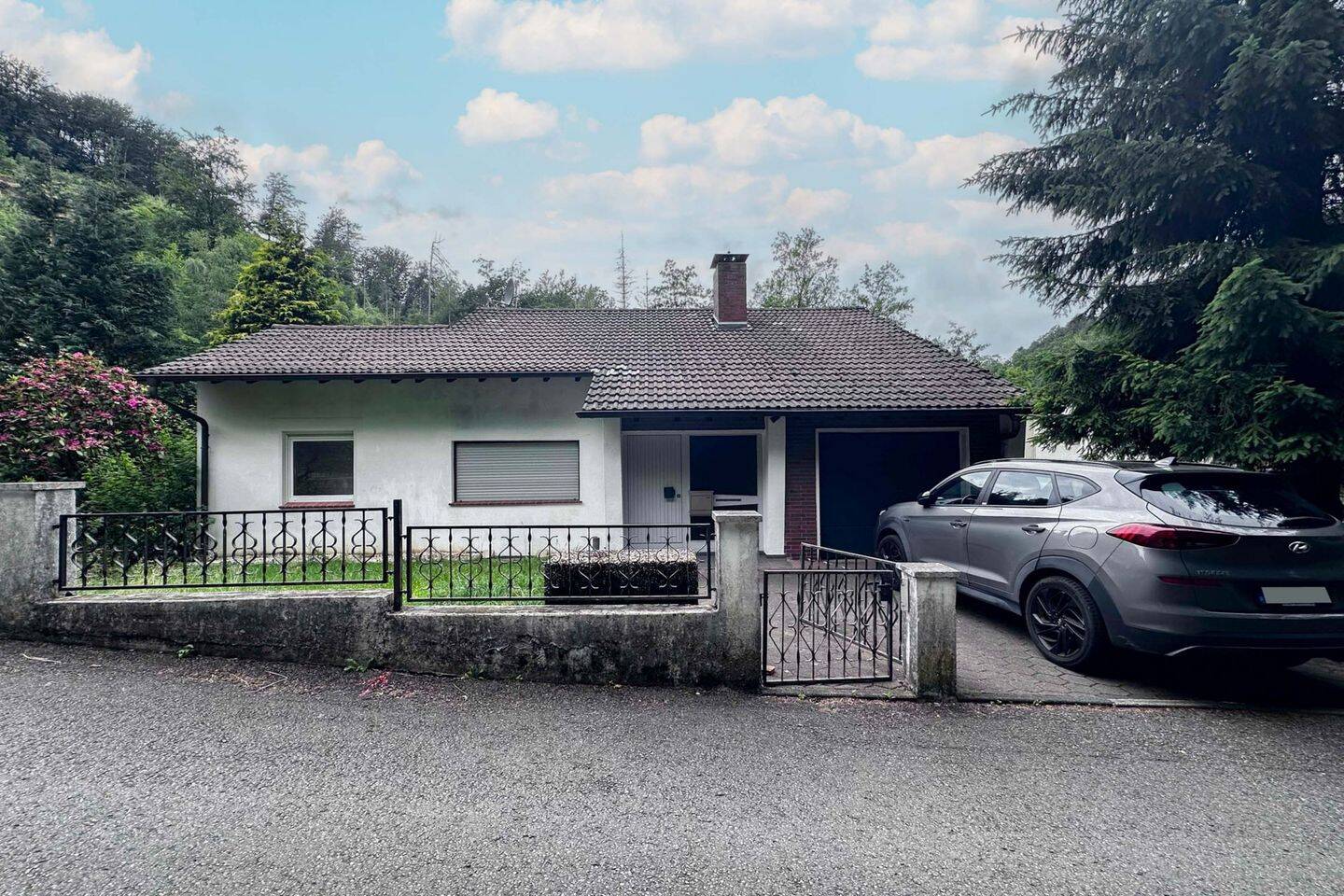 Waldnaher Wohntraum mit Entwicklungschancen – leerstehendes Einfamilienhaus in Hagen, 58091 Hagen (Dahl Eilpe Emst Mittelstadt Wehringhausen)