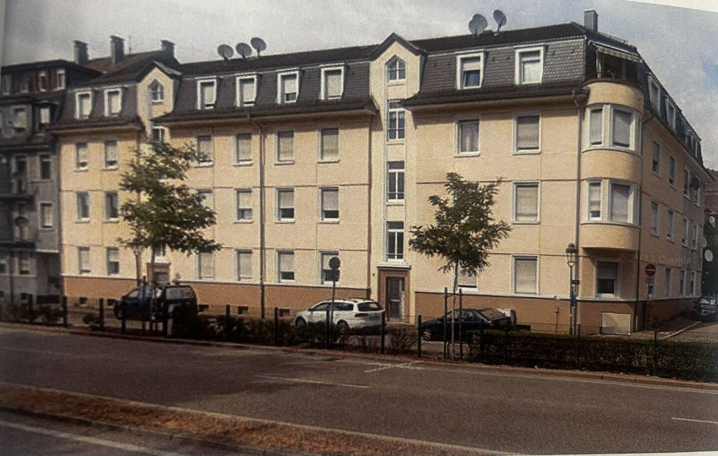 3 Zimmer Wohnung mit Balkon, 76532 Baden-Baden