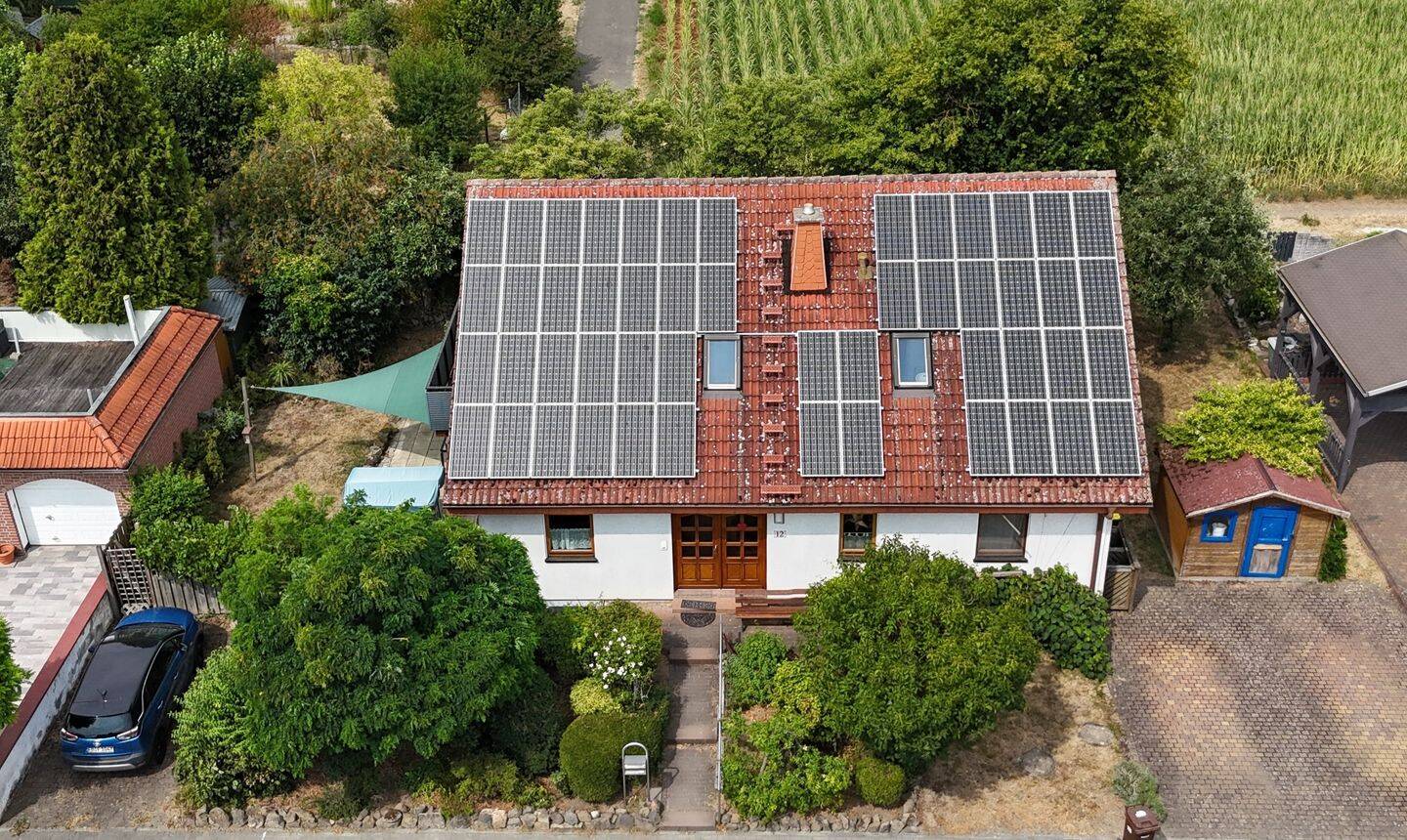 Wohnen, Vermieten oder Mehrgenerationenleben: Haus mit Einliegerwohnung & Feldblick, 61200 Wölfersheim