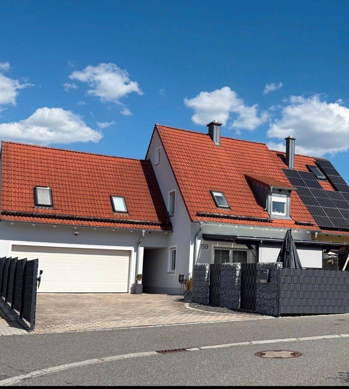 Doppelhaushälfte in Top-Lage von Kümmersbruck, 92245 Kümmersbruck