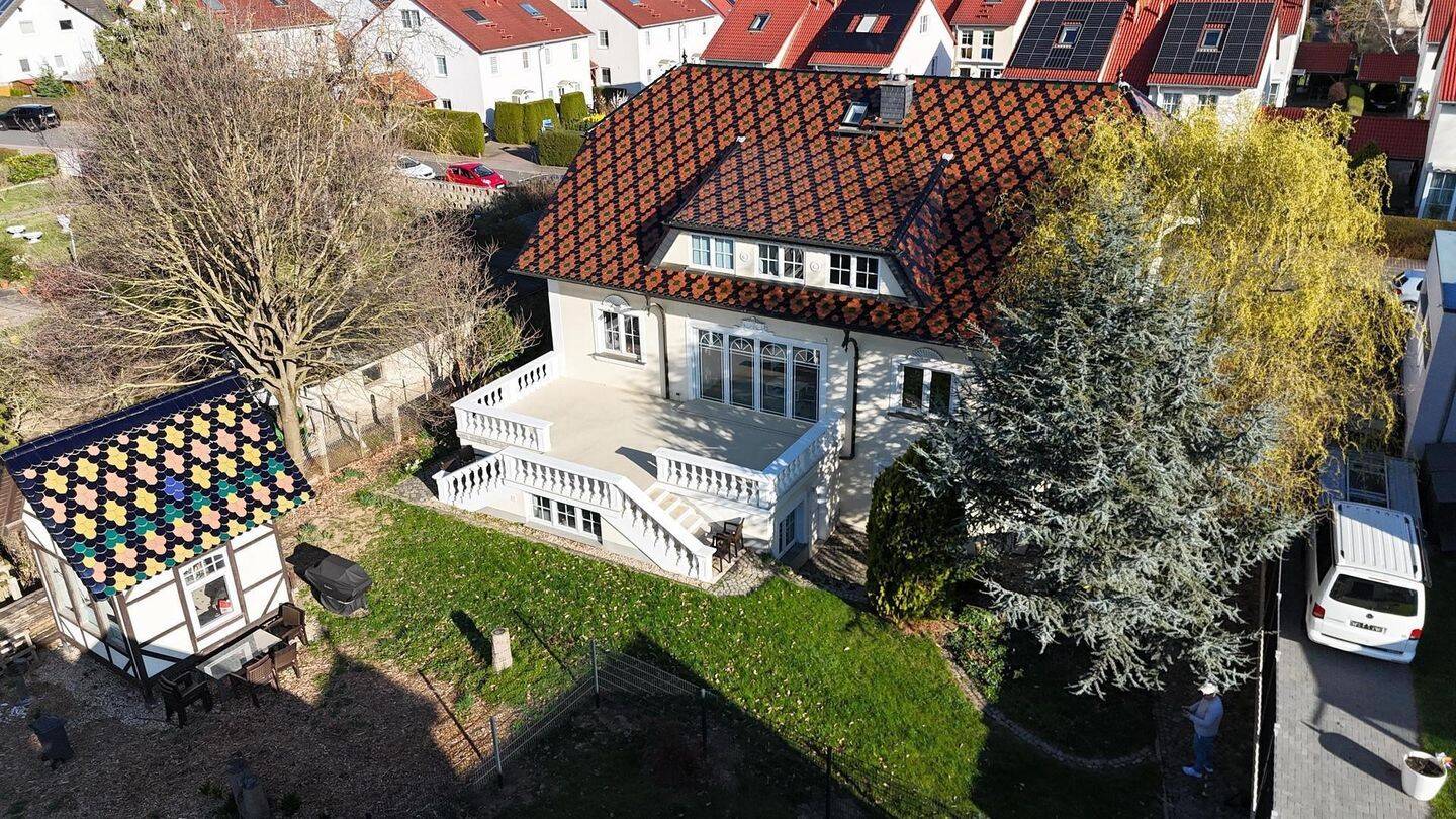 Großzügiges 1-3 Familienhaus mit Garten in ruhiger Lage von Markkleeberg, 4416 Markkleeberg