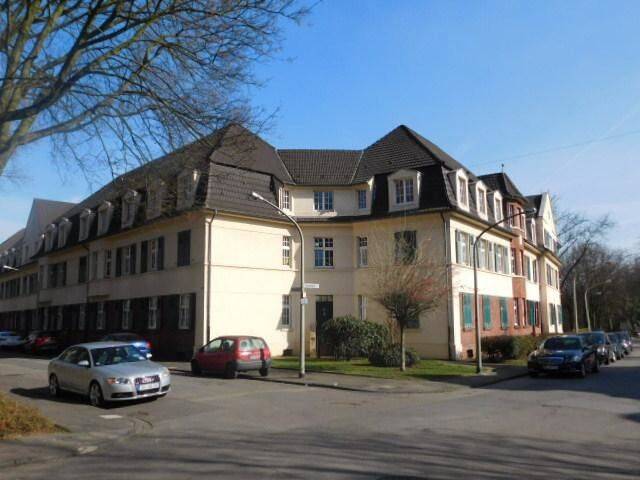 Schöne 3-Zimmerwohnung mit modernisierten Tageslichtbad und Laminat…, 47259 Duisburg (Huckingen Hüttenheim Mündelheim Ungelsheim Wanheim-Angerhausen)