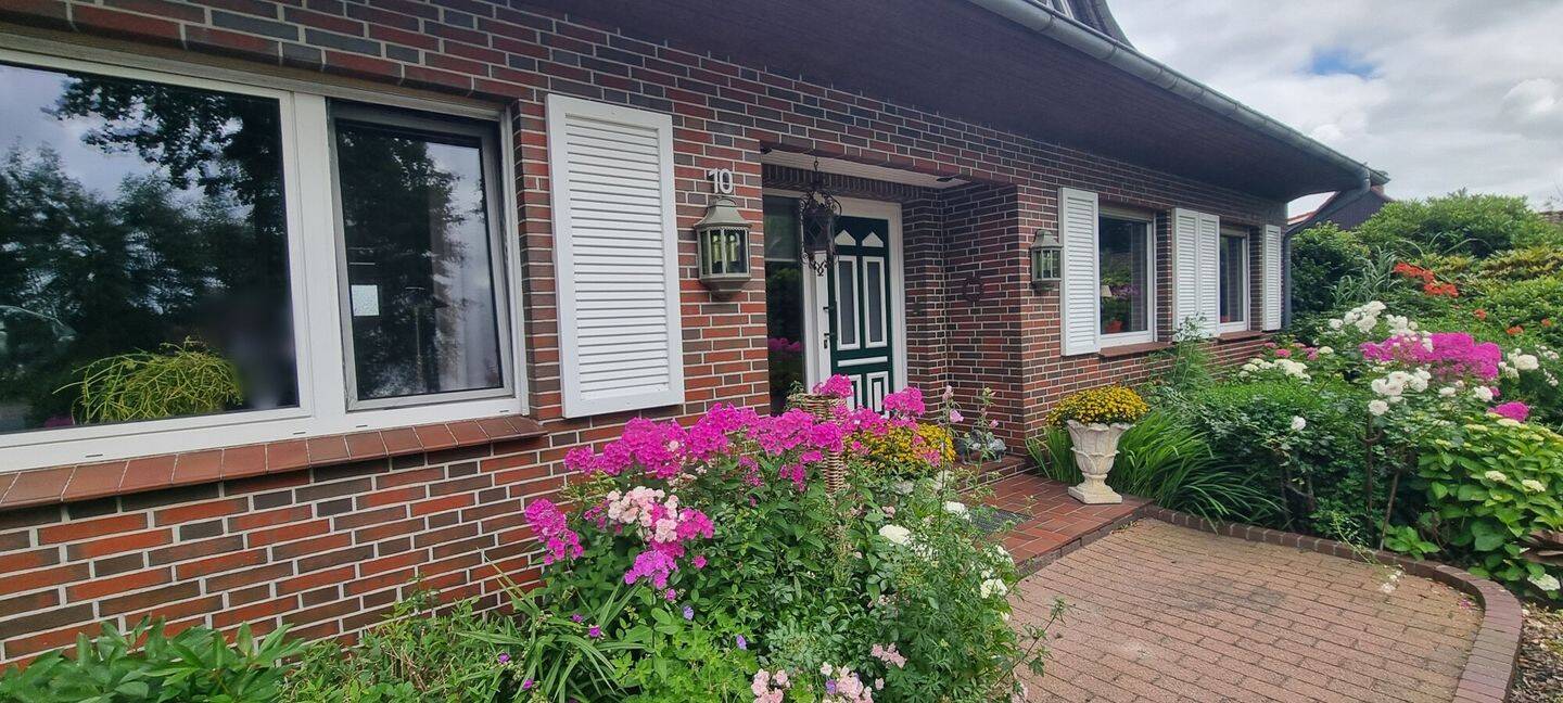 Tolles Einfamilienhaus mit großer Weide / Pferdehaltung ist eine Option / in der nähe von Bockhorn, 26345 Bockhorn