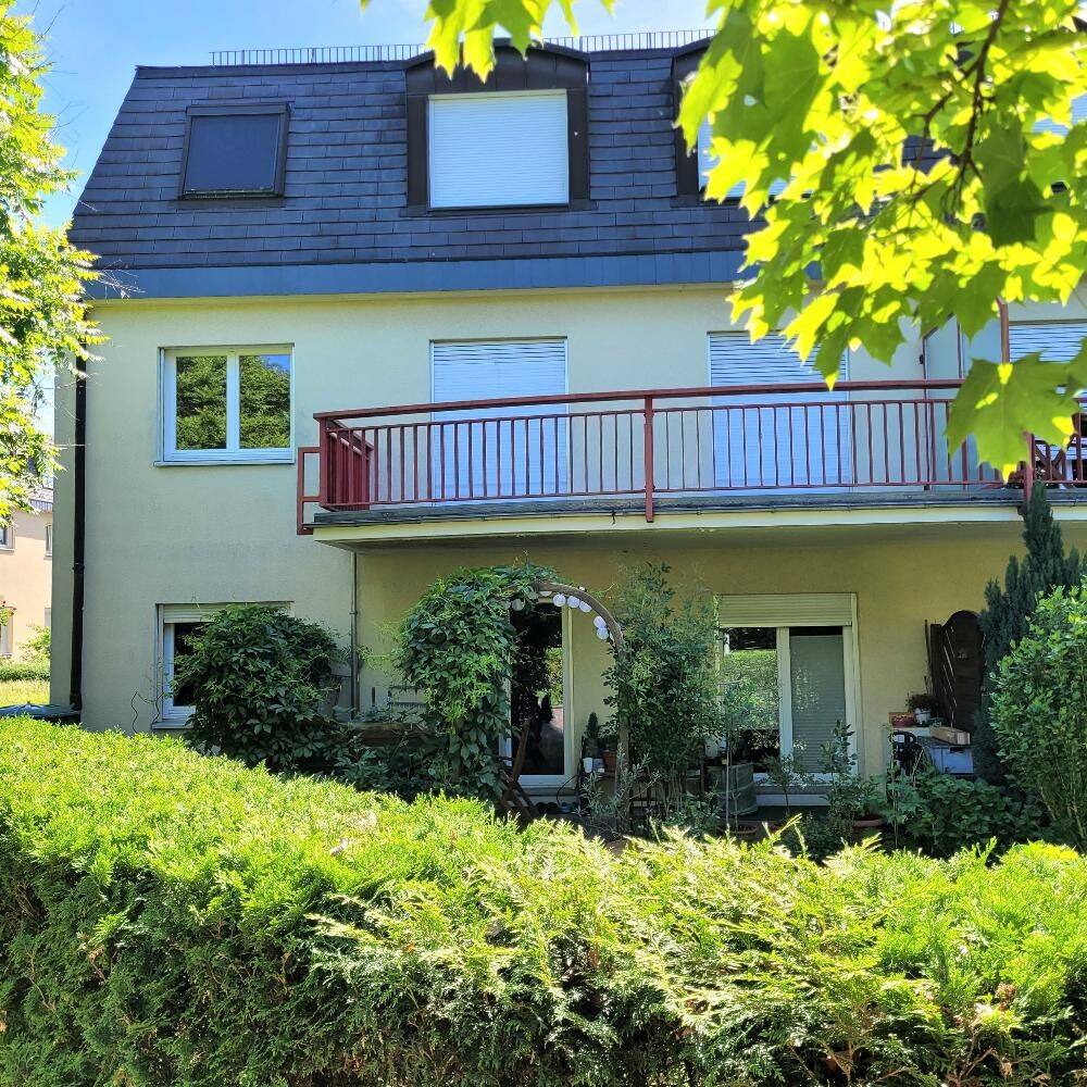 Schicke 3-Zimmer-Wohnung zum Sofortbezug in Radebeul mit großem Balkon und Tiefgaragenplatz, 1445 Radebeul