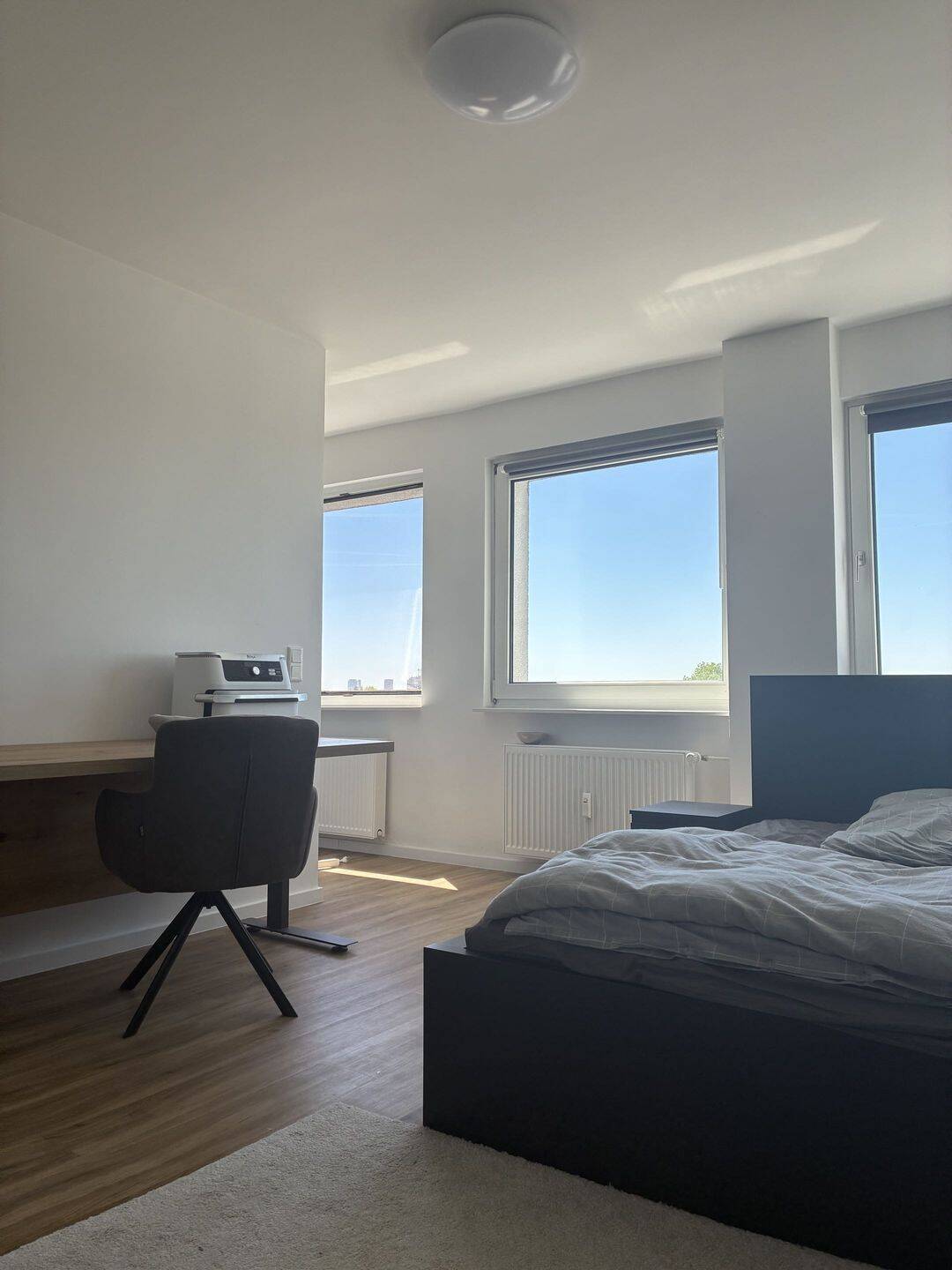Helle, teilmöblierte Wohnung in Frankfurt-Eschersheim/Ginnheim, 60431 Frankfurt am Main