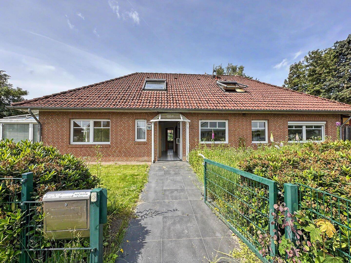 Bungalow mit Zukunft: Photovoltaik, Solar und Ausbaureserve!, 49632 Essen (Oldenburg)