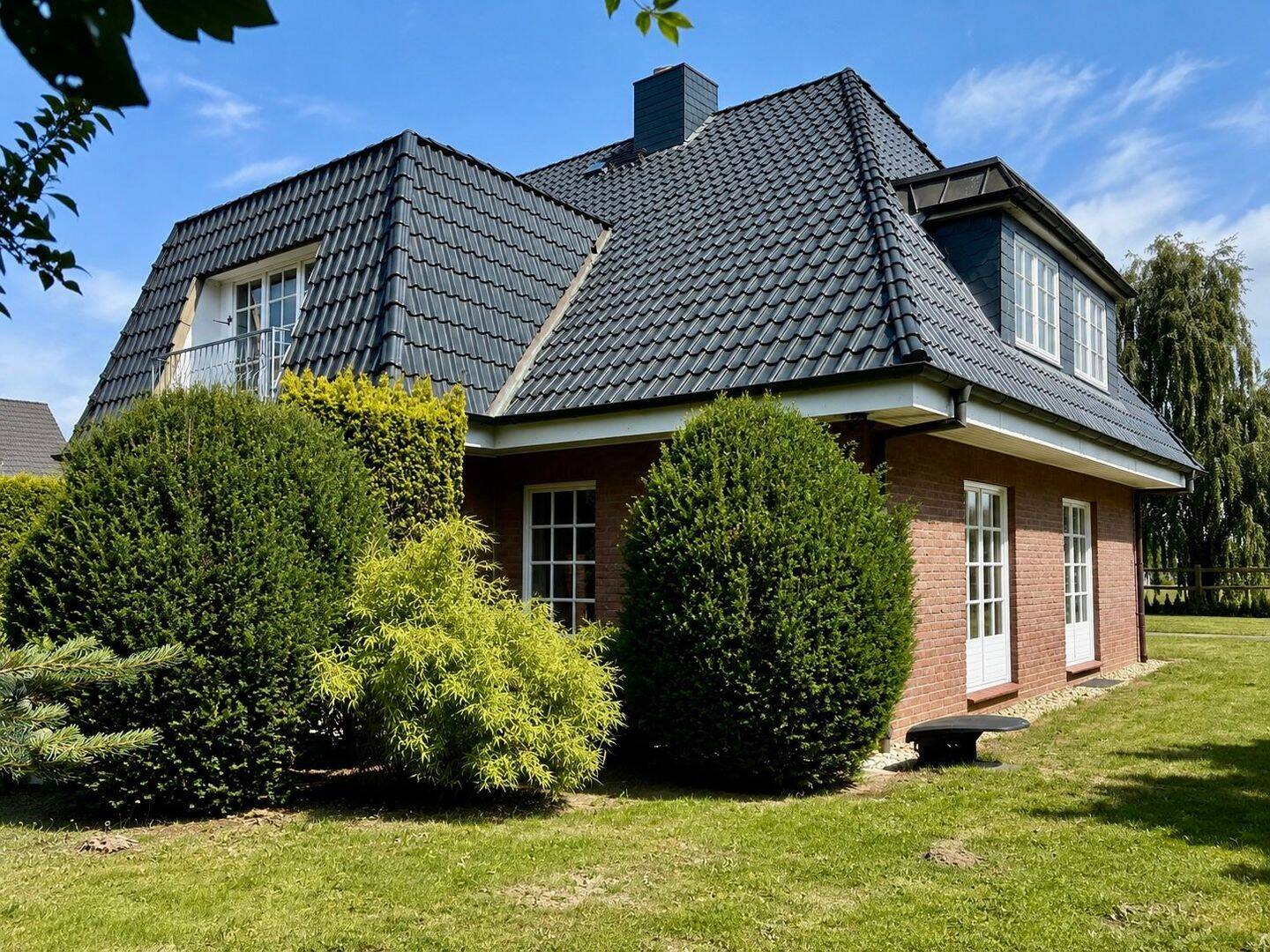 Exklusives Wohnen auf ca. 230 m² Wohnfläche – traumhaftes Grundstück in Sackgassenlage, 23617 Stockelsdorf