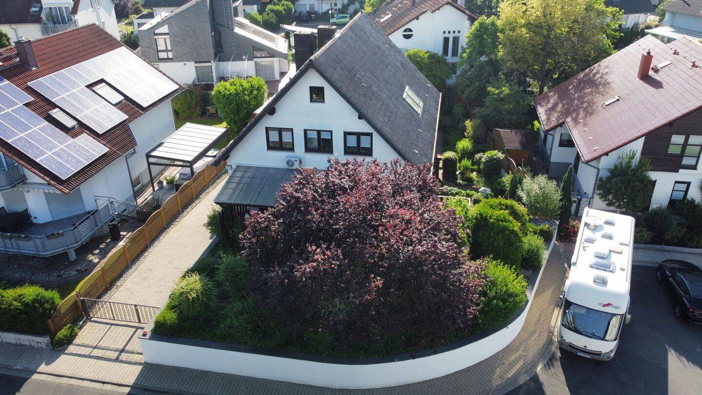 Von Privat: Großes Einfamilienhaus mit Wellnessbereich zu verkaufen!, 64572 Büttelborn