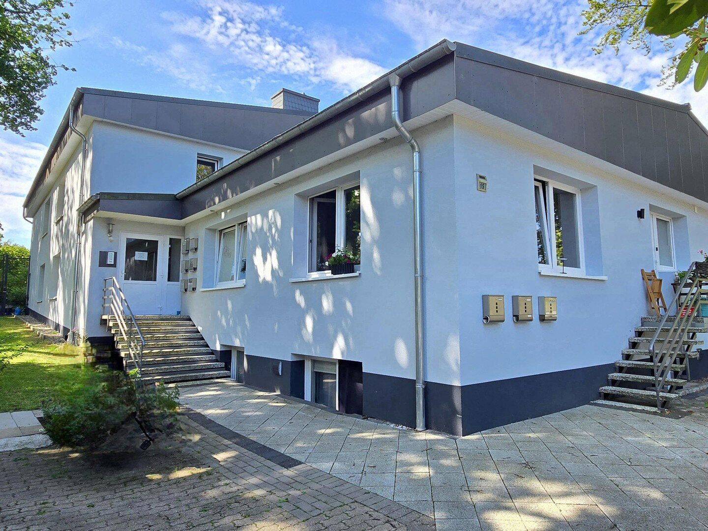 Mehrfamilienhaus 9 Wohnungen voll vermietet in Malente, 23714 Malente