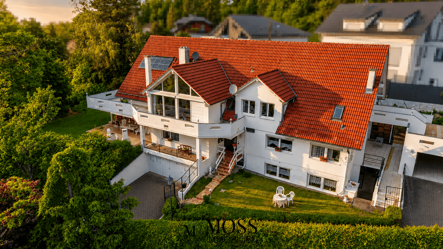 Mehrfamilienhaus in Aussichtslage – ideal für Vermietung, FeWo oder Aufteilung, 79410 Badenweiler