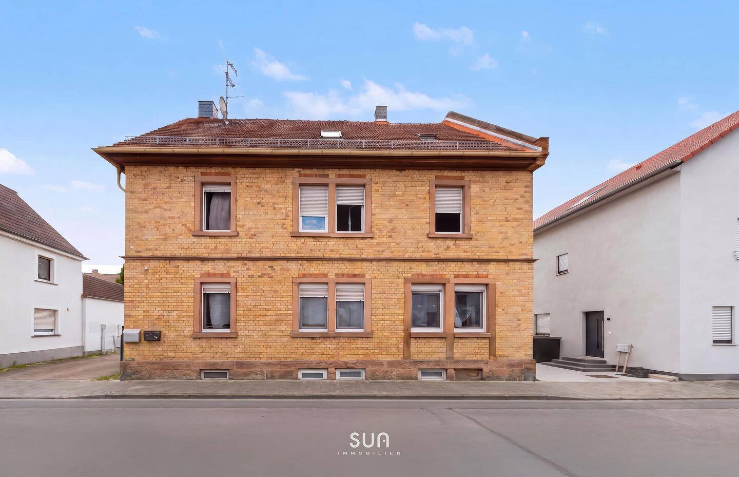 242 M² RAUM FÜR FAMILIENMOMENTE MIT GARTEN – ZFH für Generationen in Riedstadt-Crumstadt, 64560 Riedstadt