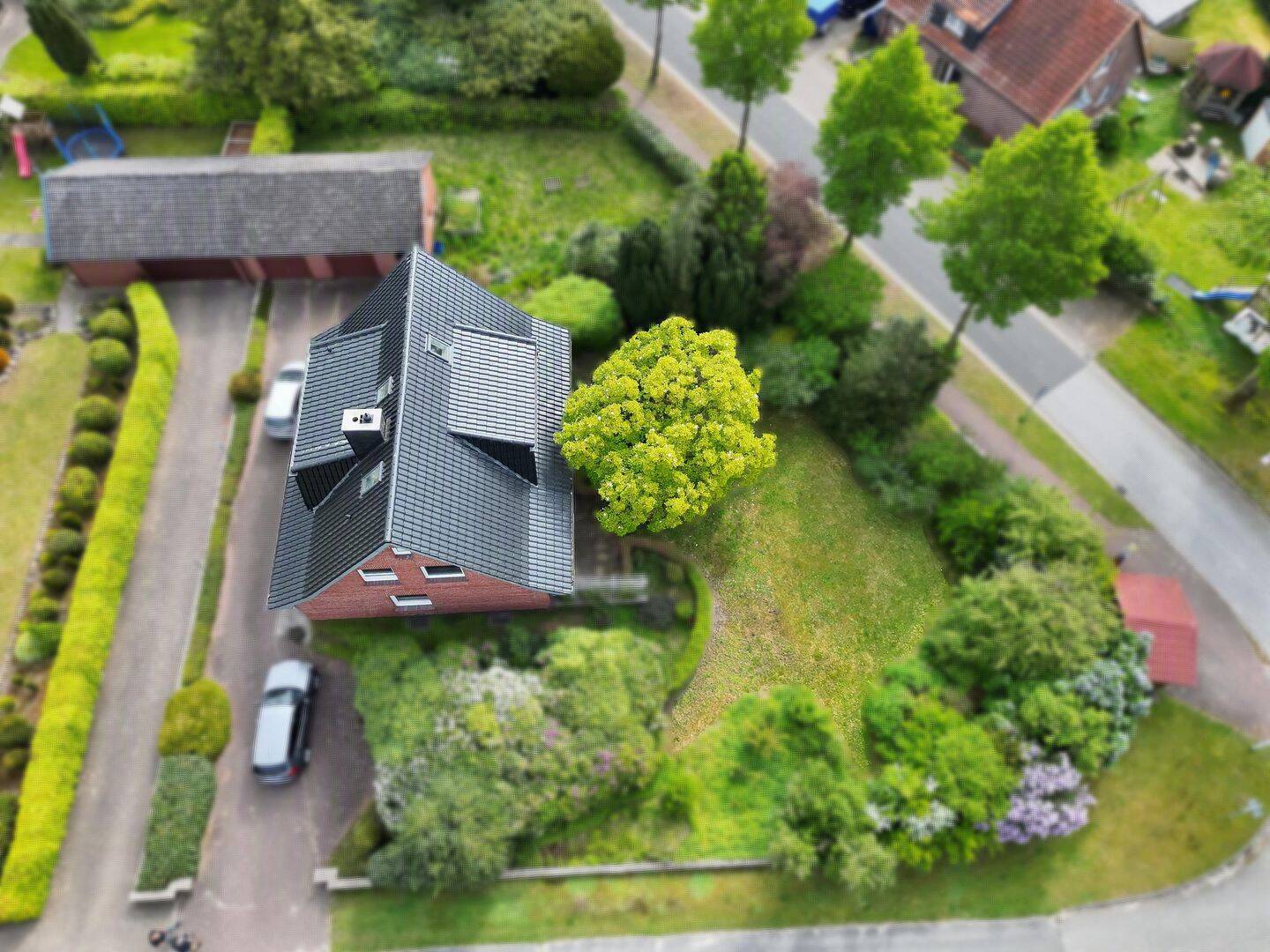 Großes Ein-, Zweifamilienhaus mit saniertem Dachgeschoss, viel Platz und Traumgrundstück, 27419 Kalbe