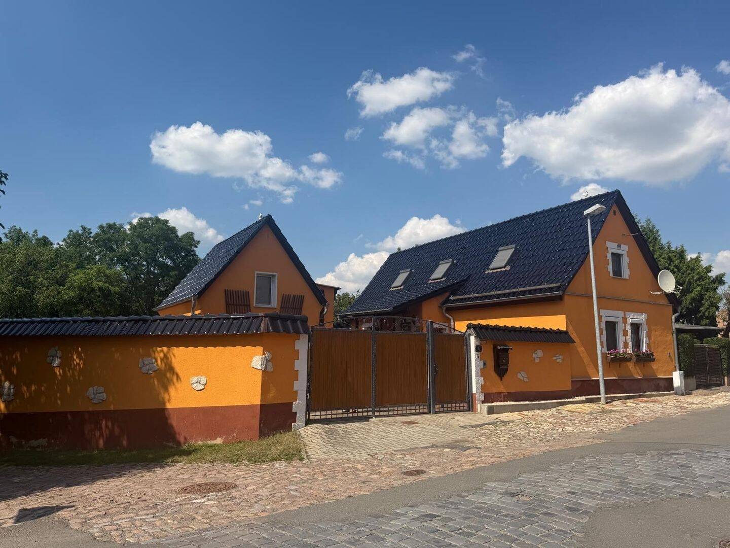 Einfamilienhaus mit Nebengelass in Beesenstedt, 6198 Salzatal