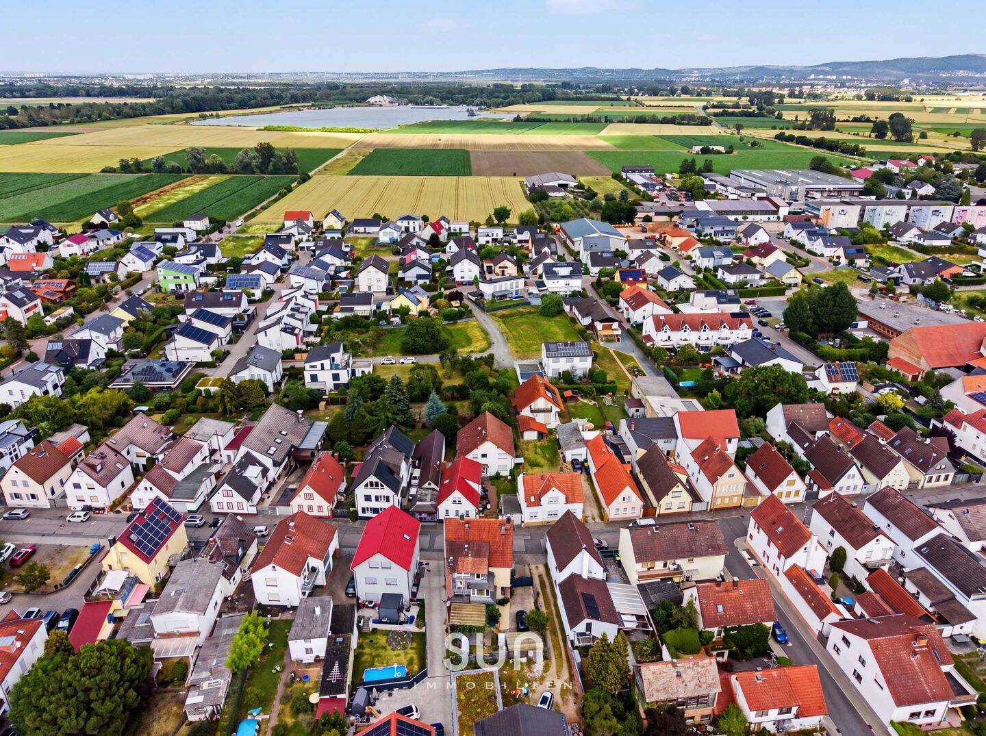 MFH MIT DREI EINHEITEN & FAKTOR 15! – Ihr renditestarkes Investment in Riedstadt-Crumstadt, 64560 Riedstadt