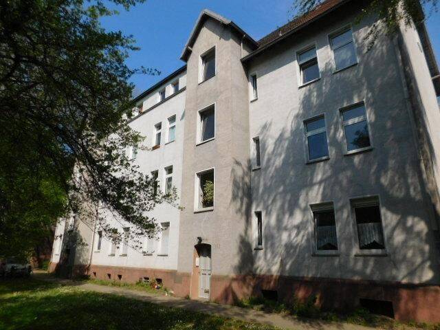 Schöne 2-Zimmer-Wohnung im 2. OG mit Vinylboden zentral gelegen…, 47053 Duisburg (Altstadt Dellviertel Hochfeld Wanheimerort)