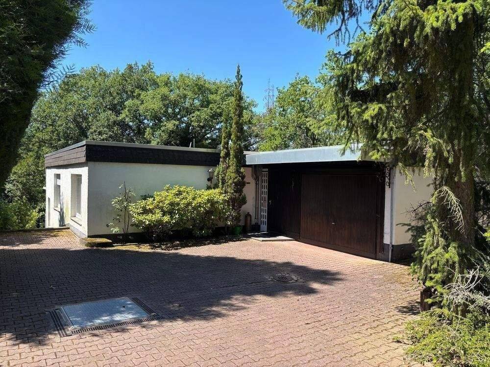 Bungalow (sanierungsbedürftig) in zentraler und dennoch ruhiger Lage von Niedernhausen!, 65527 Niedernhausen