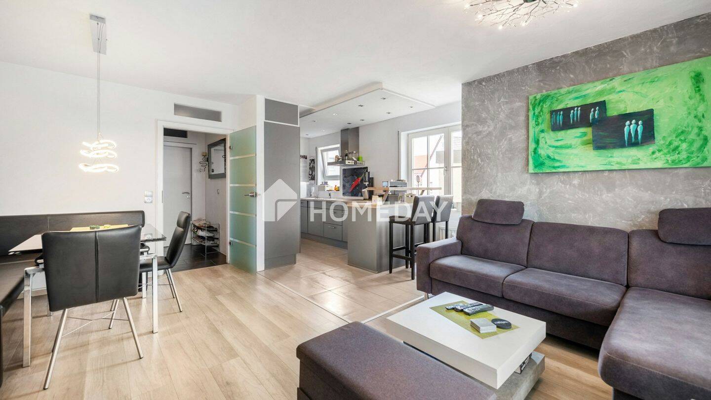 Ihr neues Lebenskapitel im Erdgeschoss: Frisch renoviertes Raumwunder mit eigener Terrasse & Garten, 71711 Marbach am Neckar