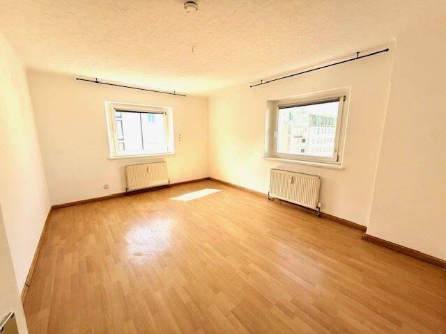 Großzügige 4-Zimmer Wohnung in unmittelbarer Nähe zum Stadtzentrum!, 94032 Passau (Altstadt Haidenhof-Nord Haidenhof-Süd Innstadt)