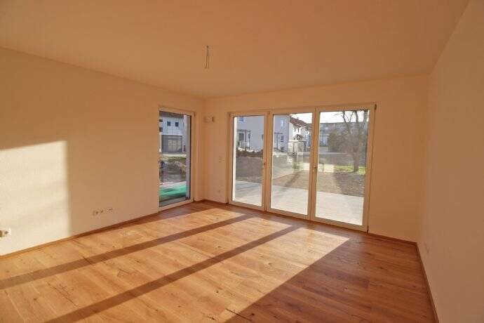 2-Zimmer-Wohnung im Erdgeschoss mit sonniger Terrasse und Einbauküche, 84034 Landshut (Münchnerau Nikola West)