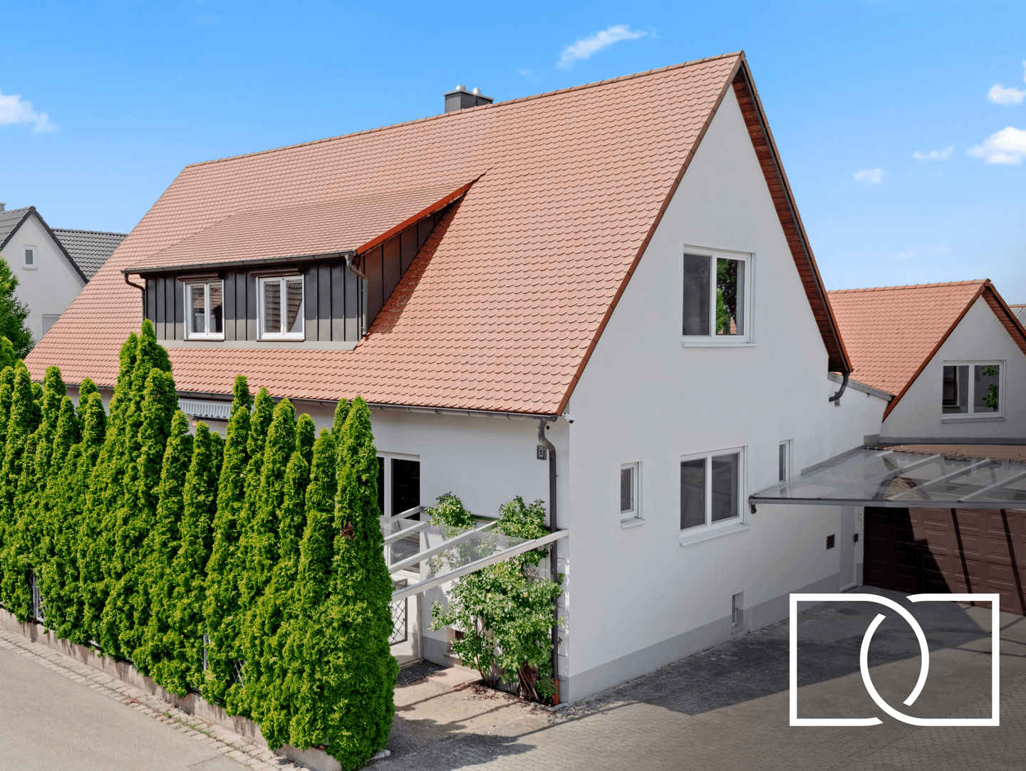 2010 gebaut! Energieeffizientes Einfamilienhaus mit Nebengebäude, hochwertiger Ausstattung und Pool, 91126 Schwabach
