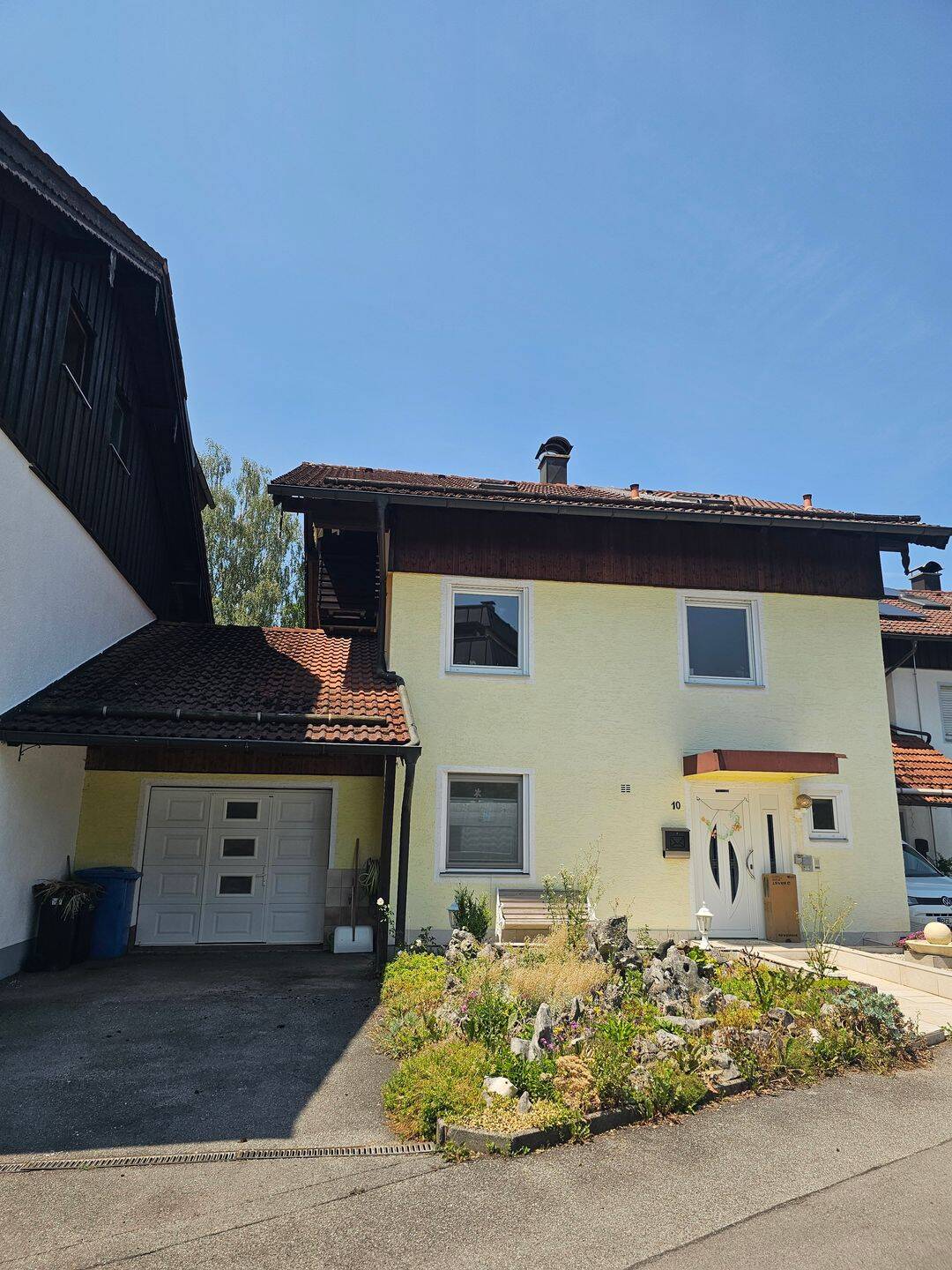 Haus zur Miete, 7 Zimmer, 160 m², in Freilassing, 83395 Freilassing