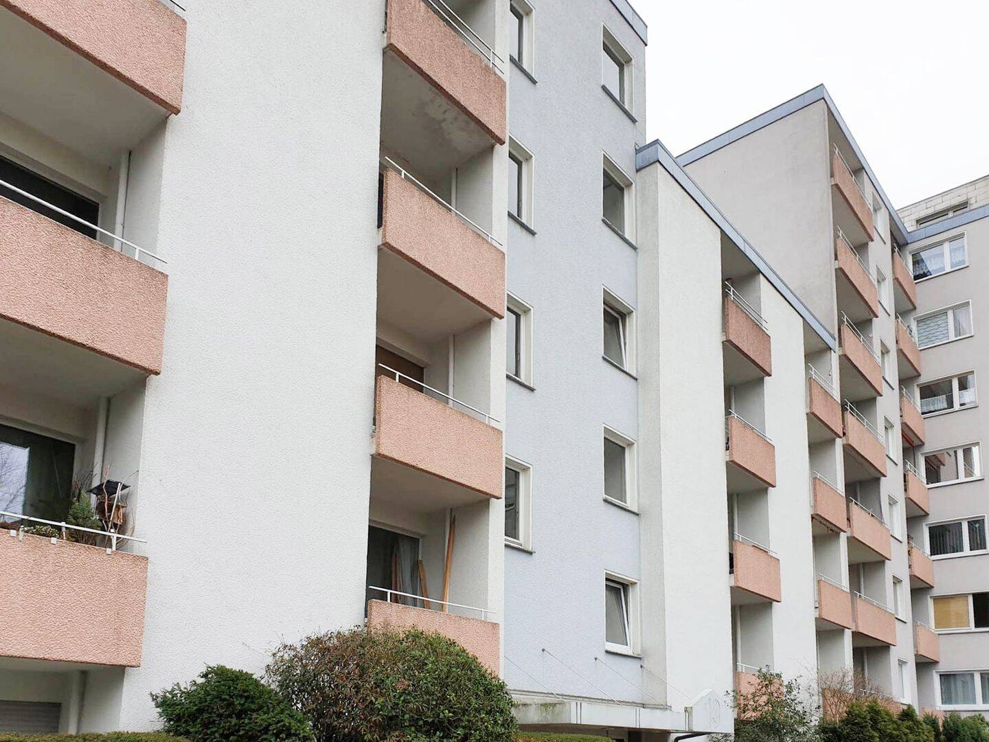 Ca. 6% Rendite: Vermietete 1-Zimmer-Etagenwohnung in Hannover, 30627 Hannover