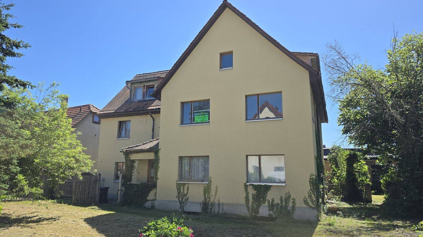 sanierungsbedürftiges 3 Familienhaus mit viel Potenzial, 7407 Rudolstadt