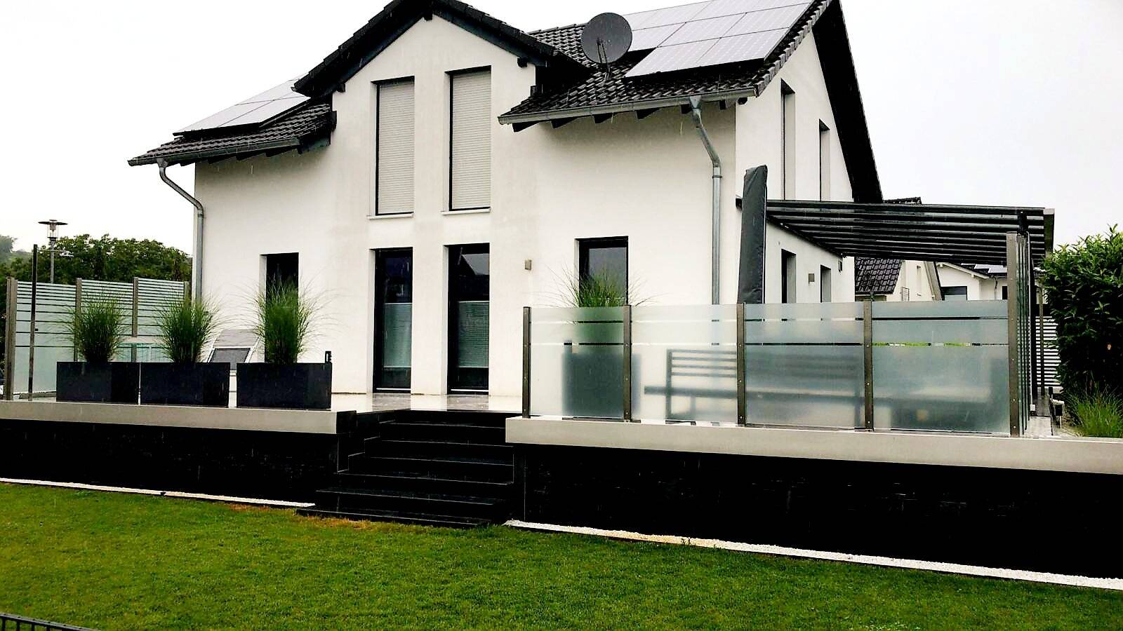 Hochwertiges, modern ausgestattetes EFH mit großer Terrasse und Garten (mit Außendusche), 79353 Bahlingen am Kaiserstuhl