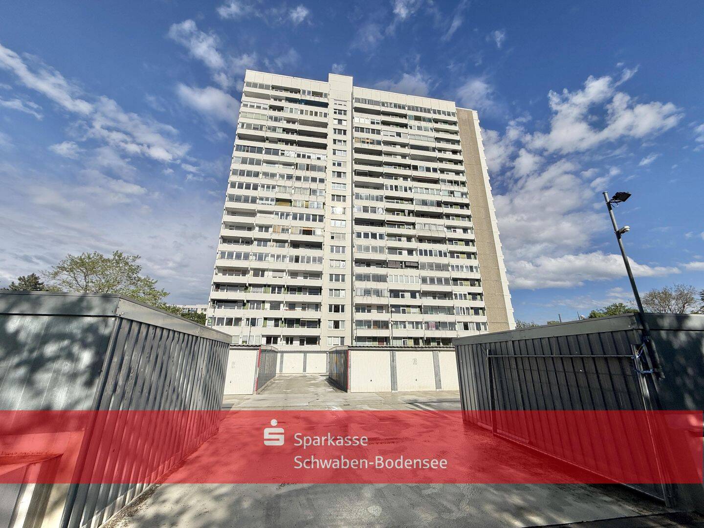 3-Zimmer Wohnung mit 2 Balkonen im Schwabencenter, 86161 Augsburg (Herrenbach Hochfeld Innenstadt Spickel Universitätsviertel)