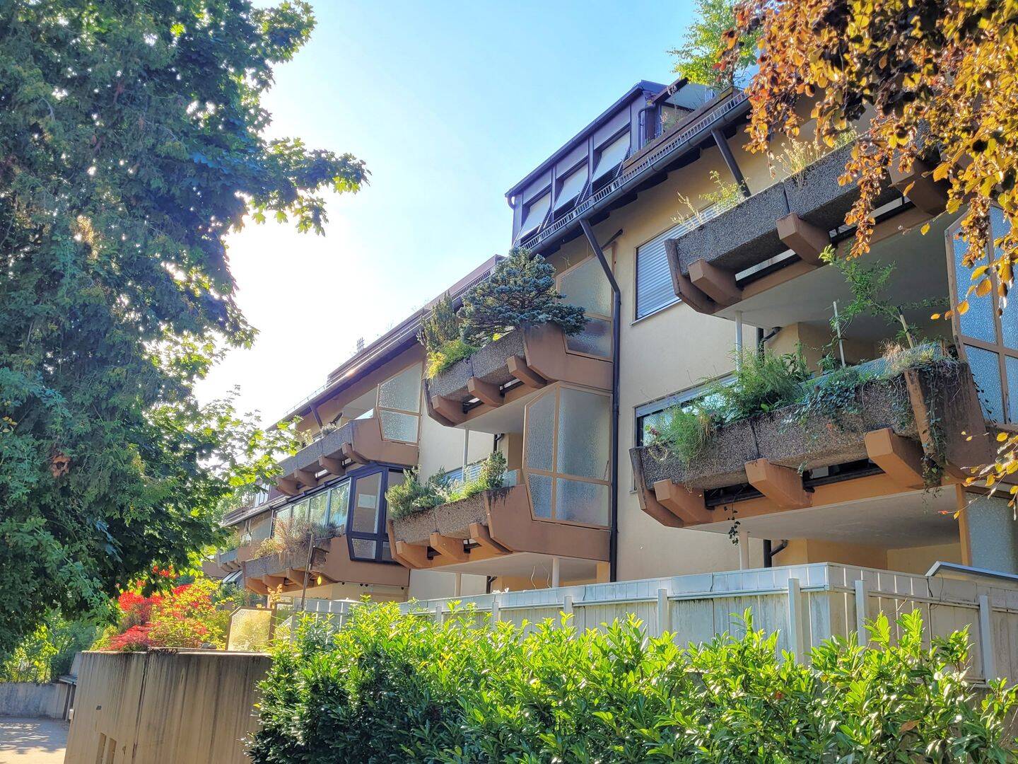 Ruhig und grün in der City leben: Großzügig-elegante 3 ½-Zi.-ETW mit Traum-Balkon in bester Innenstadtlage, 91052 Erlangen (Anger Erlangen-Ost Erlangen-Süd Innenstadt)