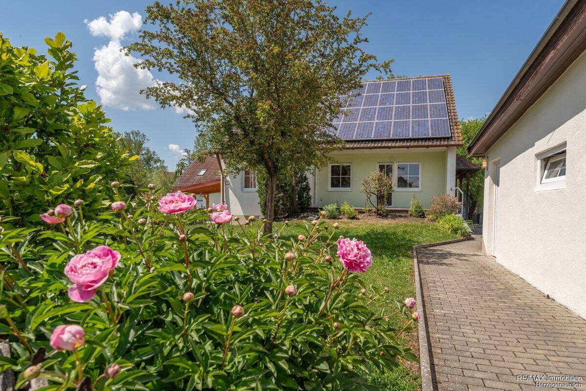 Viel Platz, viele Möglichkeiten – Wohnen im Grünen direkt am Aischtalradweg, 91472 Ipsheim
