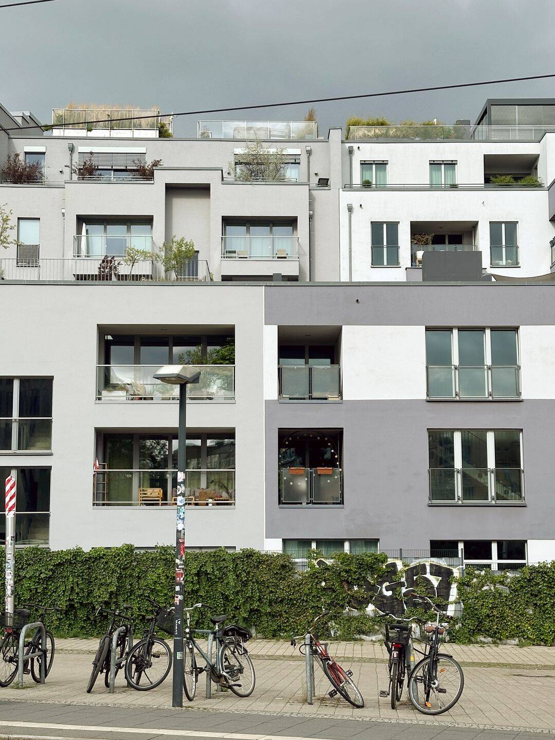 Townhouse-Studio mit sonniger Dachterrasse & TG-Stellplätzen in Mitte, 10115 Berlin (Mitte Wedding)