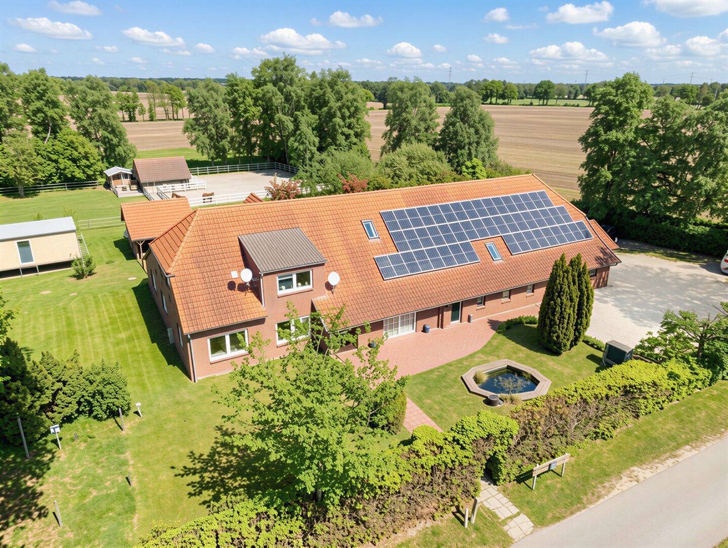 Exklusives Anwesen mit Ferienvermietung, Pferdehaltung & großem Grundstück, 26345 Bockhorn