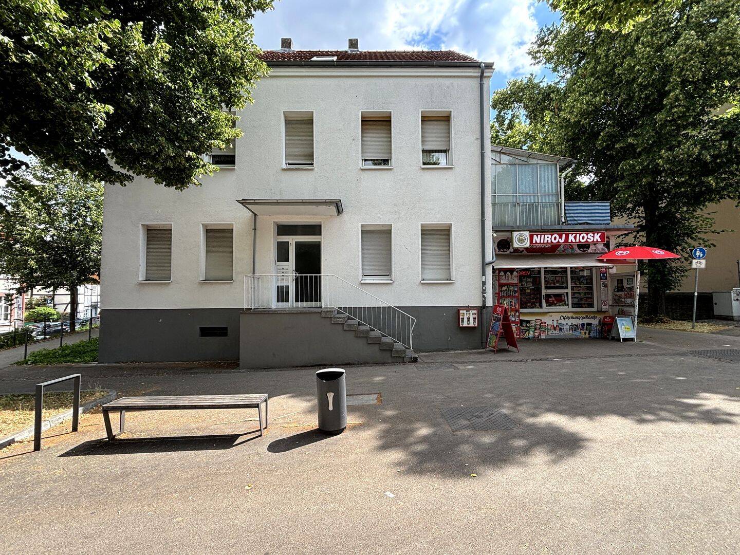 Sanierungsbedürftiges Wohn- und Geschäftshaus mit Entwicklungspotenzial in zentraler Lage von Soest, 59494 Soest