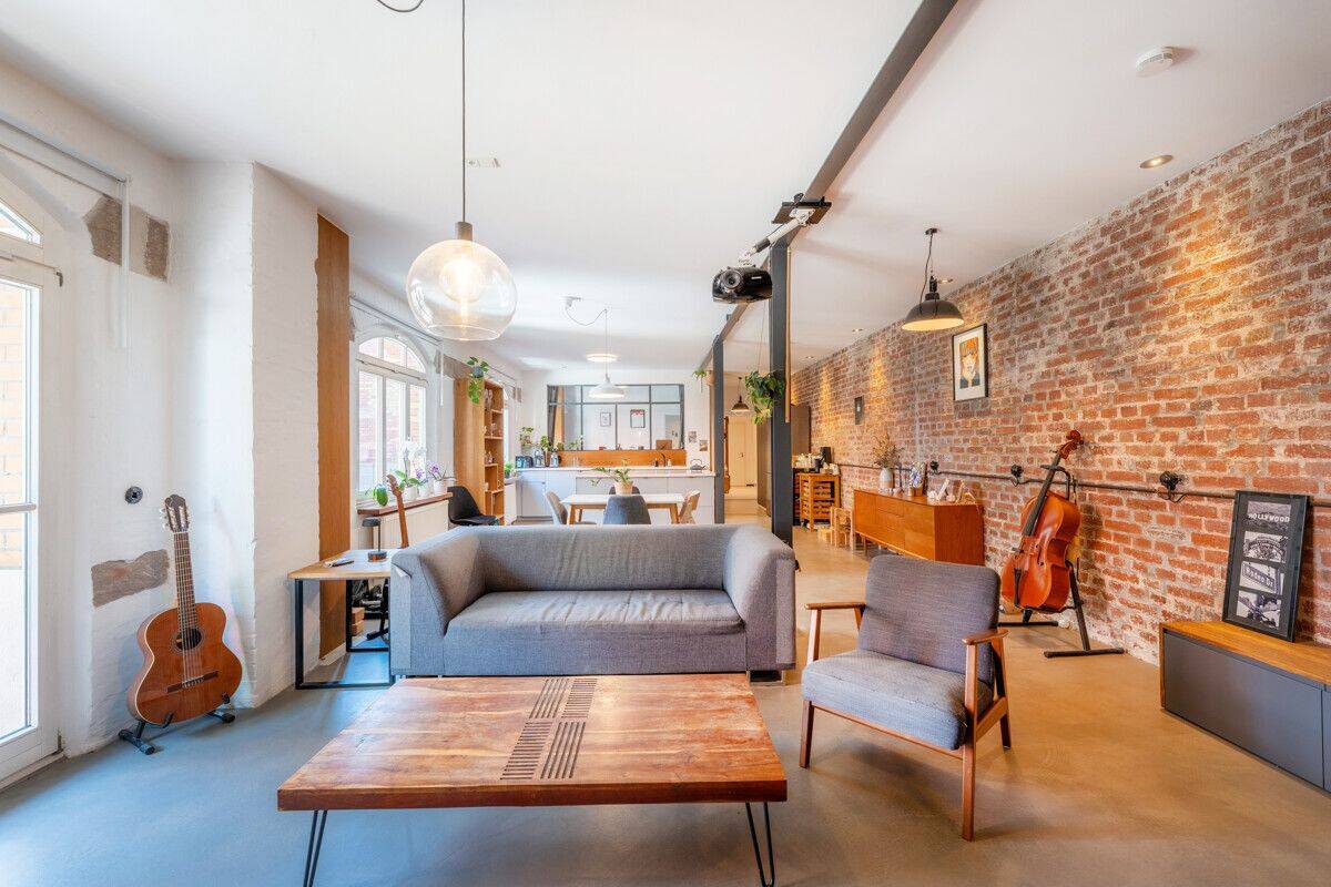 Loft-Feeling mit Geschichte – Altstadtnah wohnen mit Industriecharme, Balkon & Dachterrasse, 90478 Nürnberg (Dutzendteich Gleißhammer Glockenhof Sankt Peter Zerzabelshof)