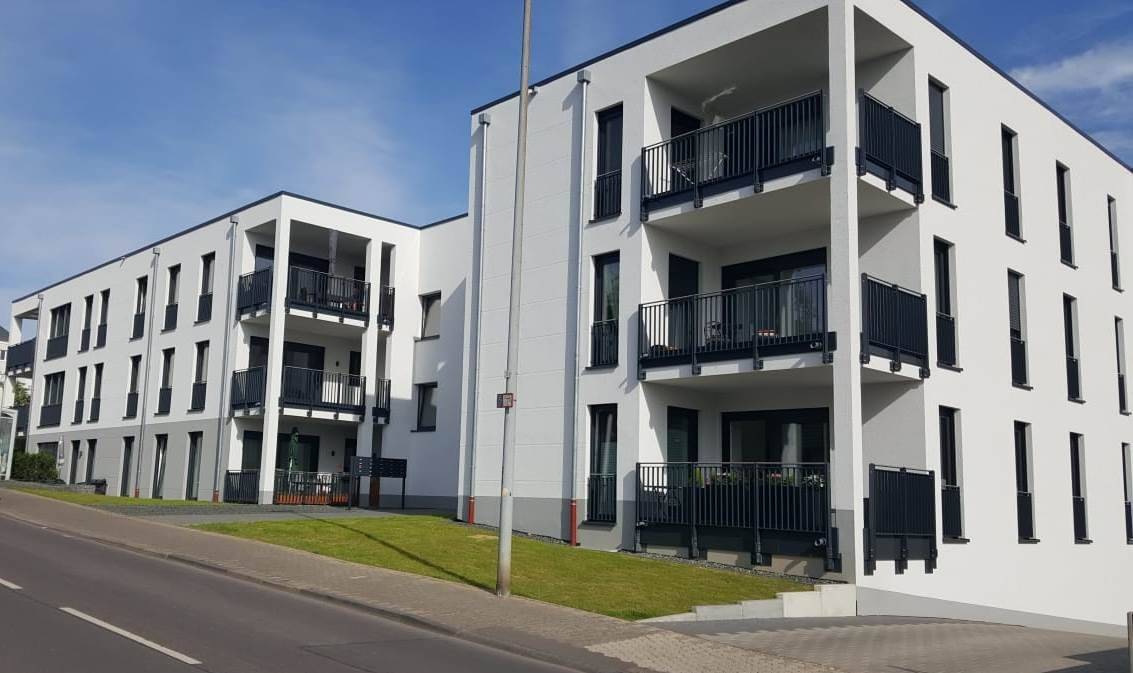 TOP Exklusive große neuwertige 3 Zimmer ETW + sep. Ankleideraum mit begehbarem Kleiderschrank in TR-Feyen – Keine Makler!!!, 54294 Trier