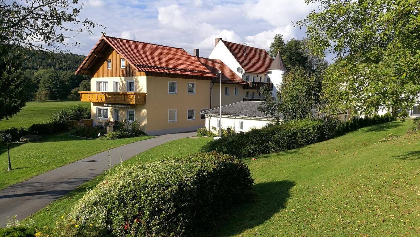 moderne behindertengerechte EG-Wohnung, 93473 Arnschwang