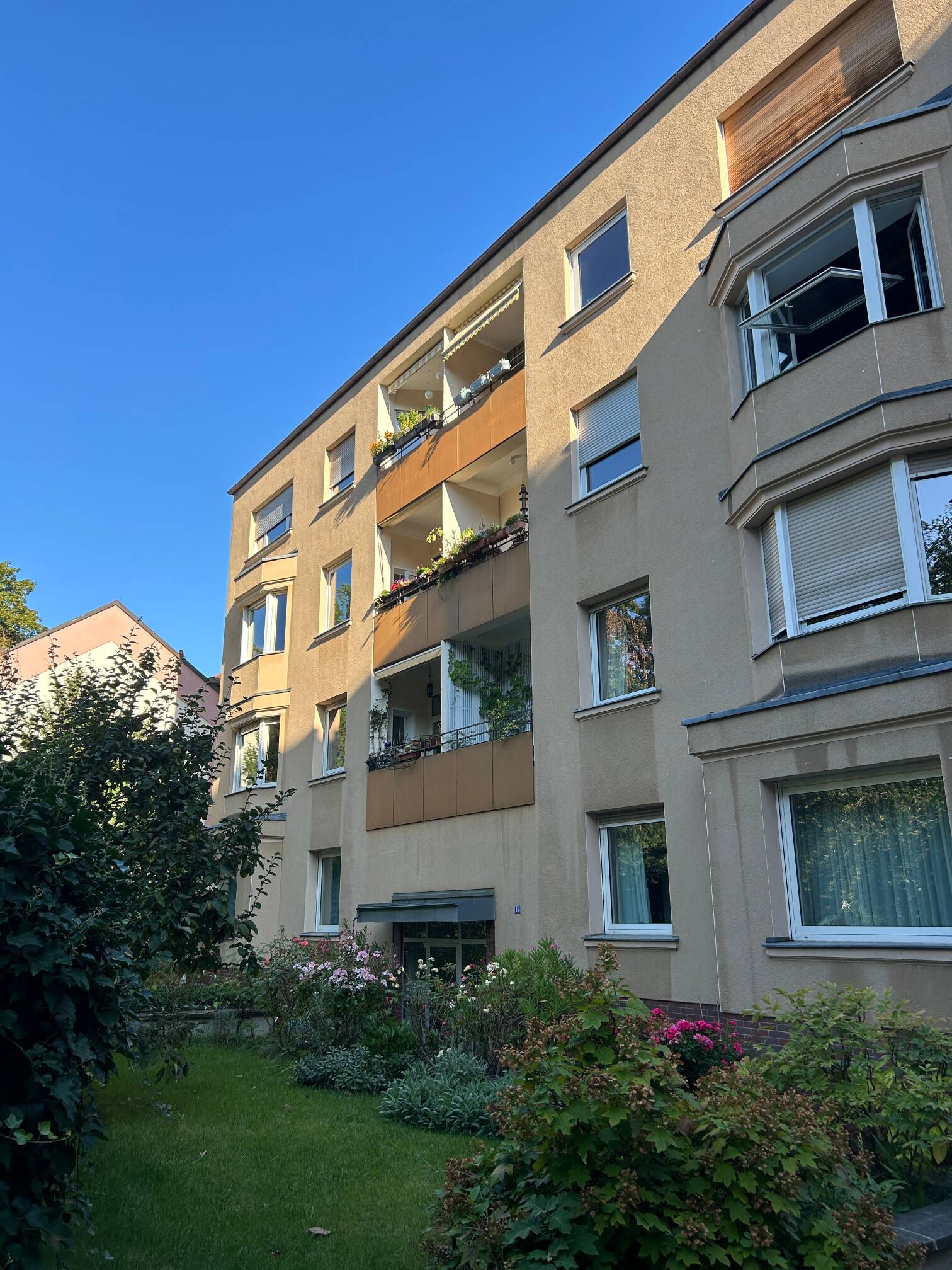 Dachgeschosseinheit mit Burgblick (Teileigentum) und Einzelgarage, 90408 Nürnberg (Großreuth h. d. Veste Gärten h. d. Veste Maxfeld Nordbahnhof Sankt Johannis)