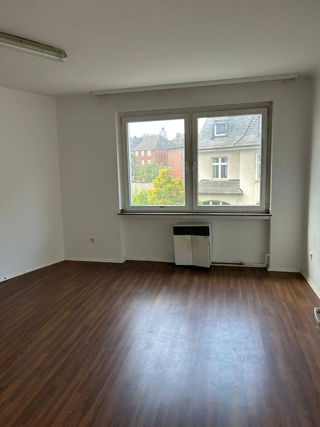 Gepflegte 4 Zimmer Wohnung im Herzen Solingens, 42651 Solingen (Gräfrath Solingen-Mitte)