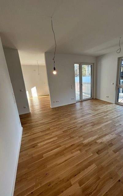 ZACK… VERLIEBT! Sonnenverwöhnte 4-Zimmer-Wohnung in Wohnanlage in kleiner Wohnanlage mit niveauvoller Nachbarschaft!, 90482 Nürnberg (Freiland Laufamholz Mögeldorf Rehhof Unterbürg)