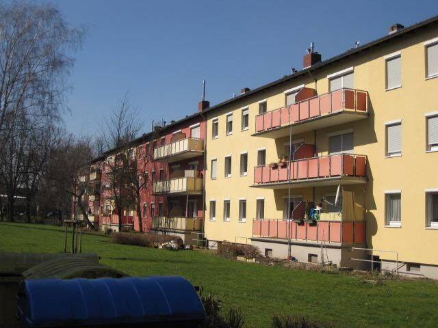 Preisgünstige und günstig geschnittene 2-Zimmer-Wohnung, 53119 Bonn (Auerberg Nordstadt Tannenbusch Zentrum)