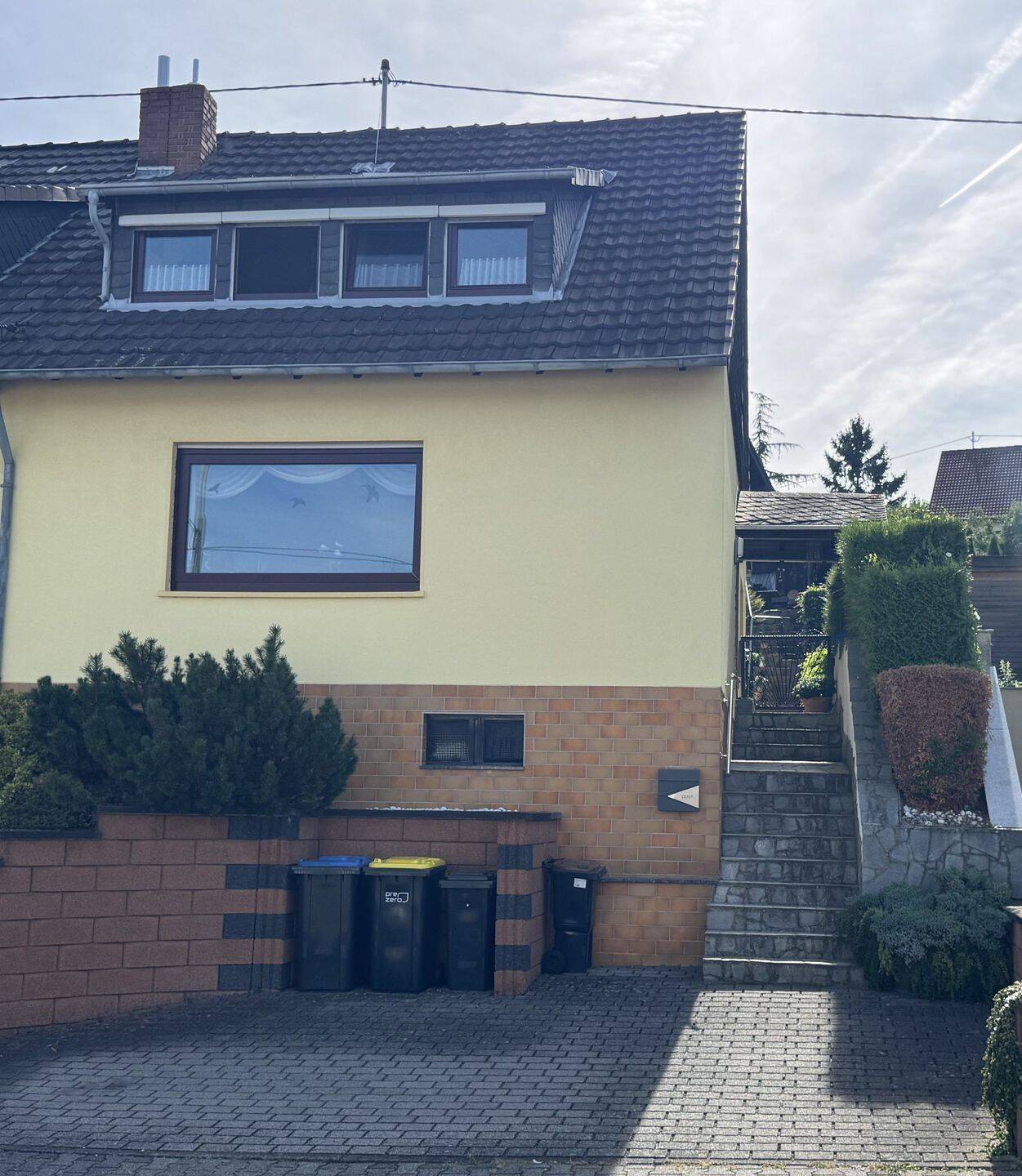 Gemütliches Einfamilienhaus mit Terrasse, Garten und Stellplatz in guter Wohnlage von Vallendar, 56179 Vallendar
