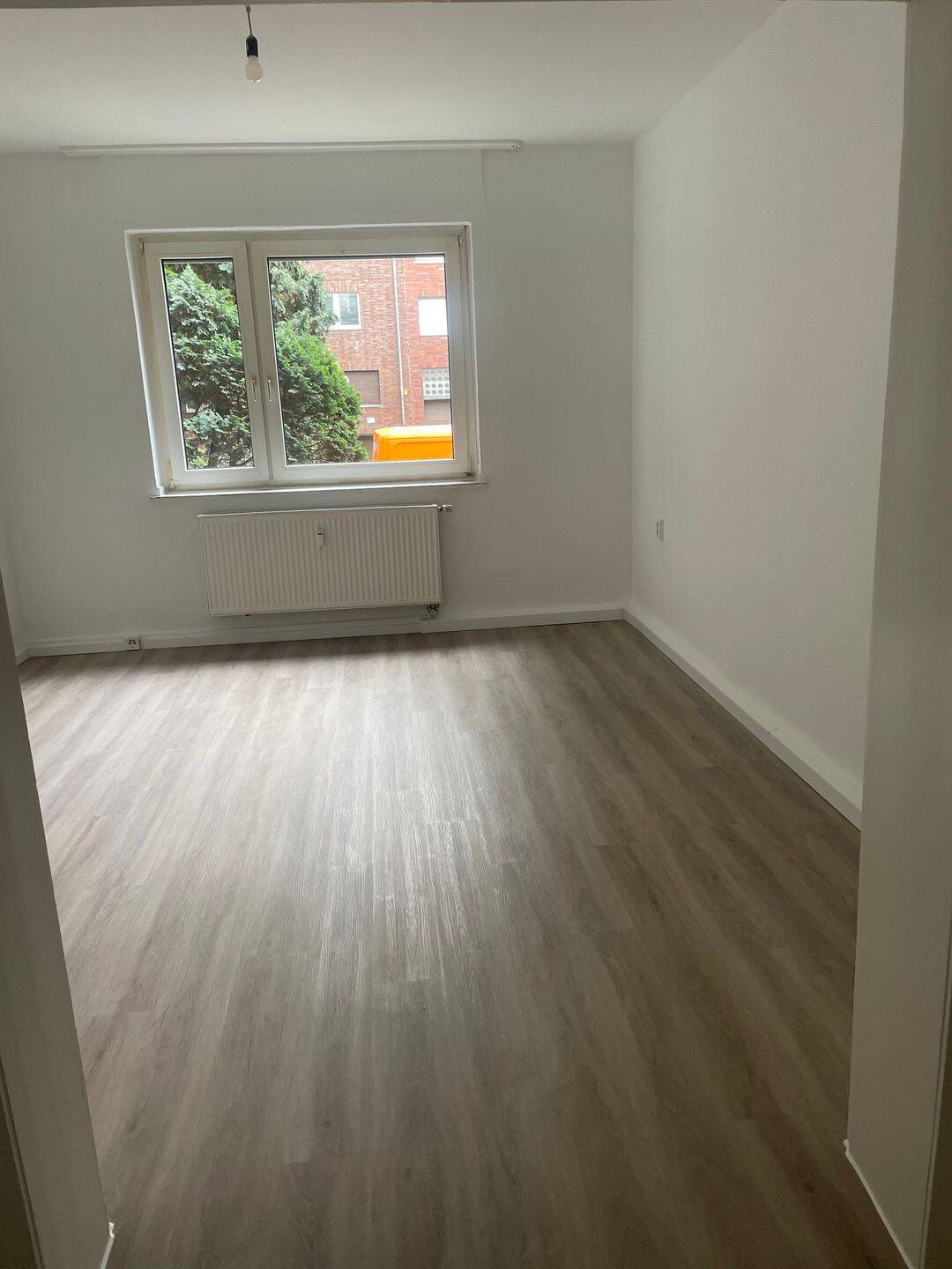 Selbstrenovierer 2-Zimmer-Wohnung in Düsseldorf-Oberbilk, 40227 Düsseldorf (Eller Oberbilk)