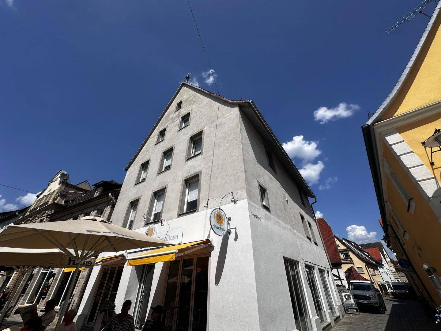 Wohn- & Geschäftshaus in bester Fußgängerzonenlage – vermietetes Gewerbe + 2 leerstehende Wohnungen, 91301 Forchheim