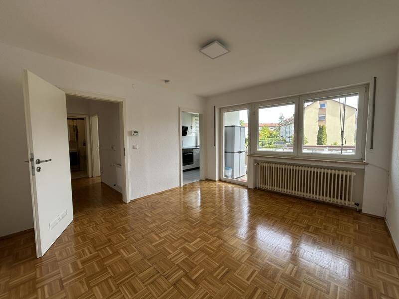 Leerstehende 2-Zimmer-Eigentumswohnung mit Balkon in zentraler Lage von Gerolzhofen, 97447 Frankenwinheim