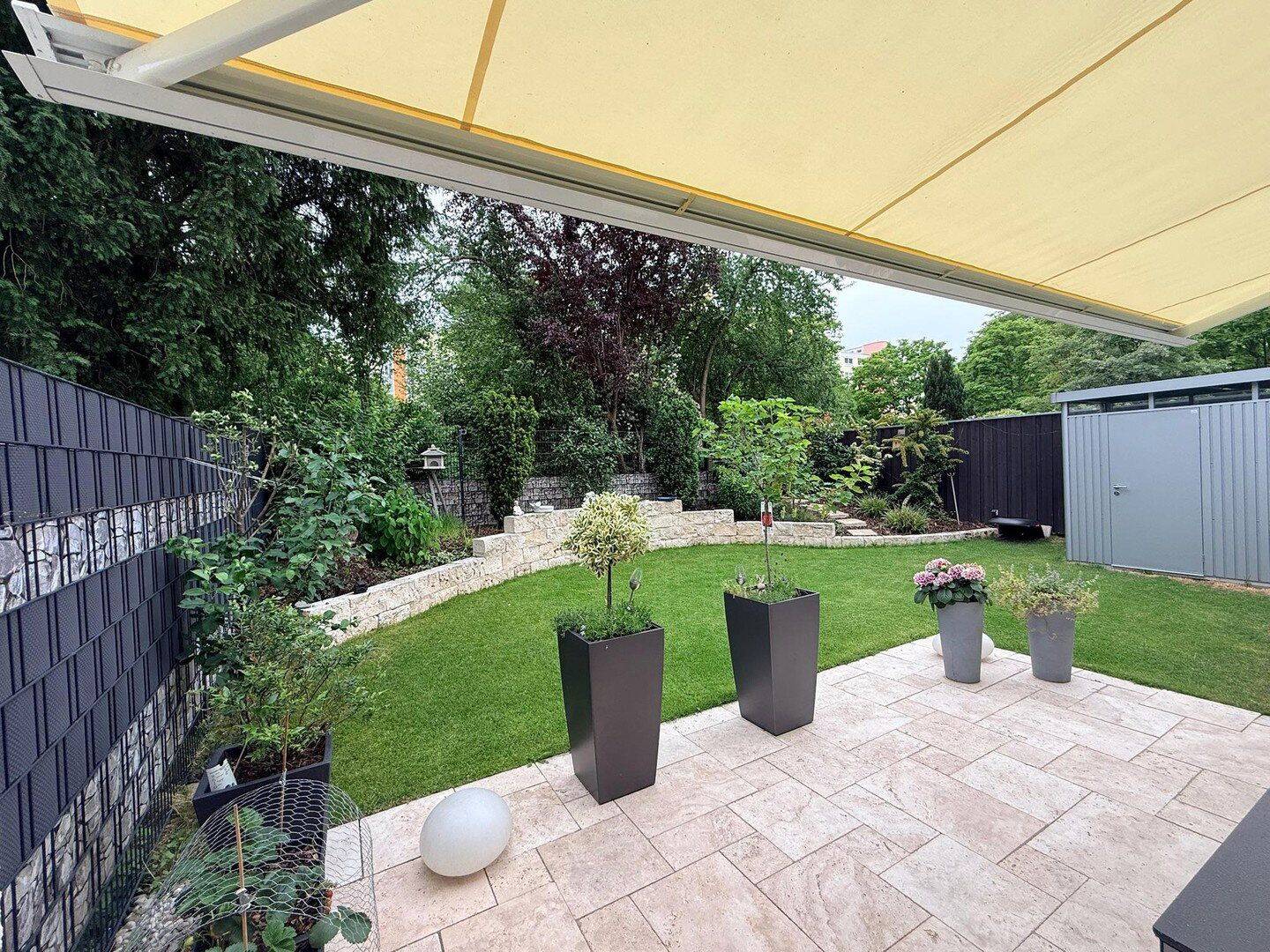 Hochwertig sanierte Vier-Zimmer-Garten Wohnung mit uneinsehbarem Garten, 85540 Haar (Trudering-Riem)